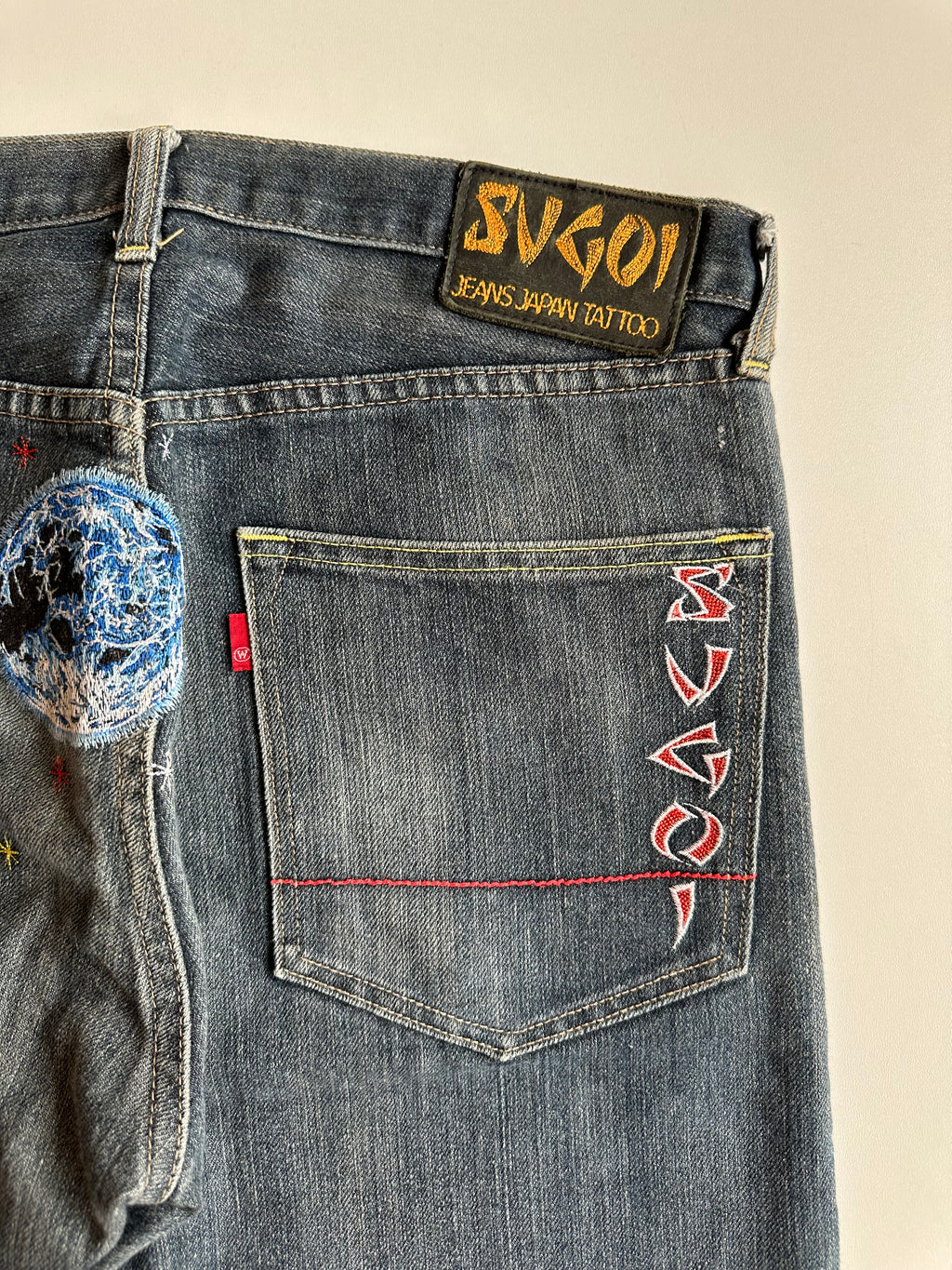 Vintage SUGOI Japan Tattoo Koi Fish Embroidered Jeans