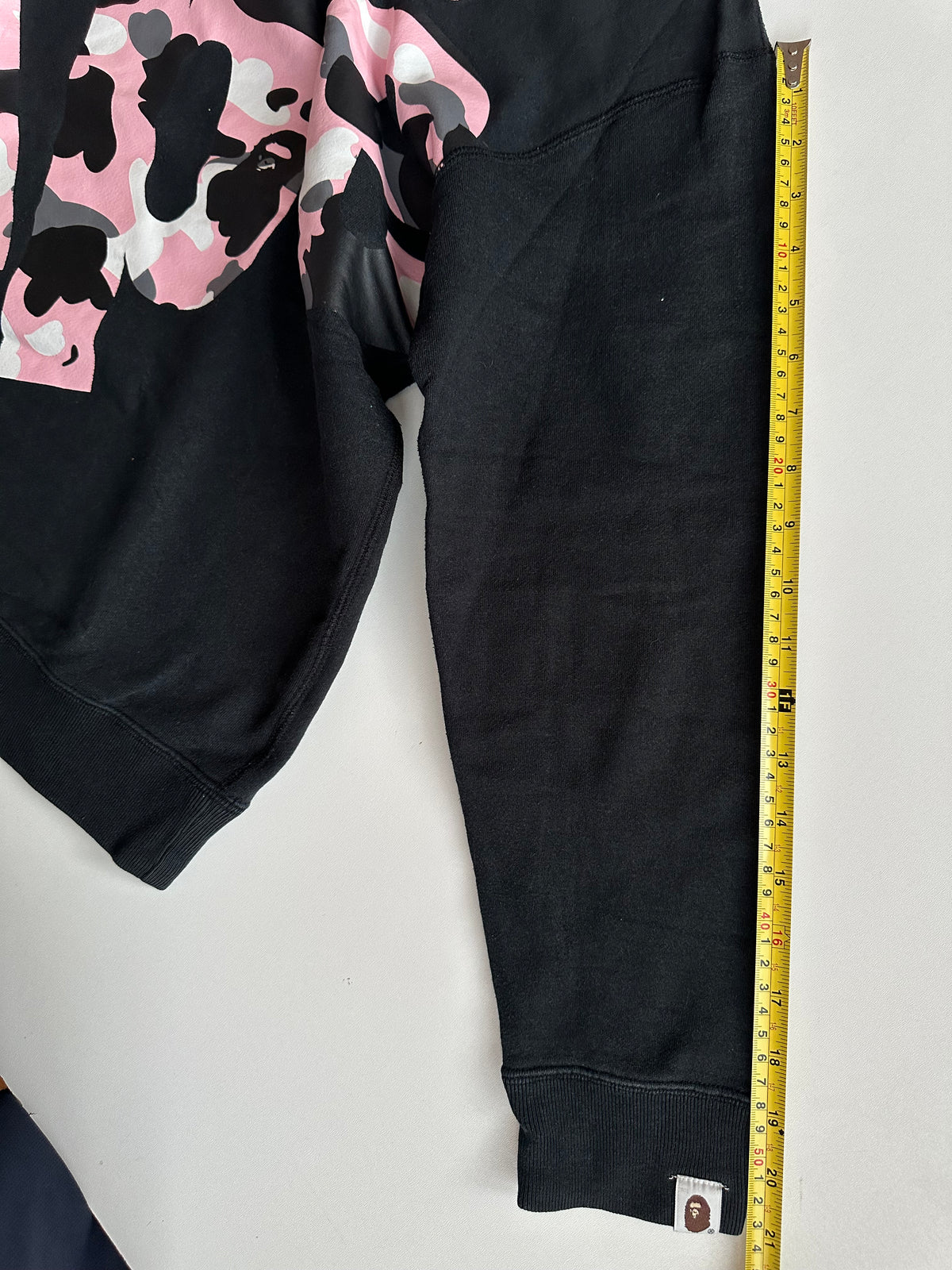 BAPE Pink Camo Big APE Logo Crewneck Sweatshirt Black - Size M