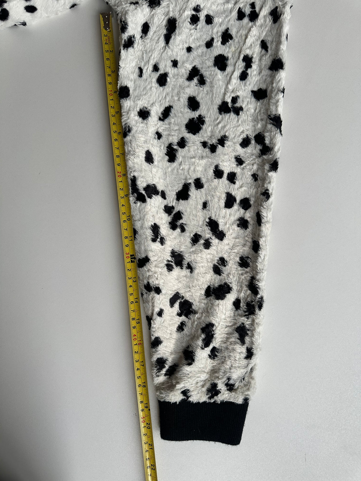 Supreme Fur Pullover Hoodie Dalmatian – SS14 - Size M