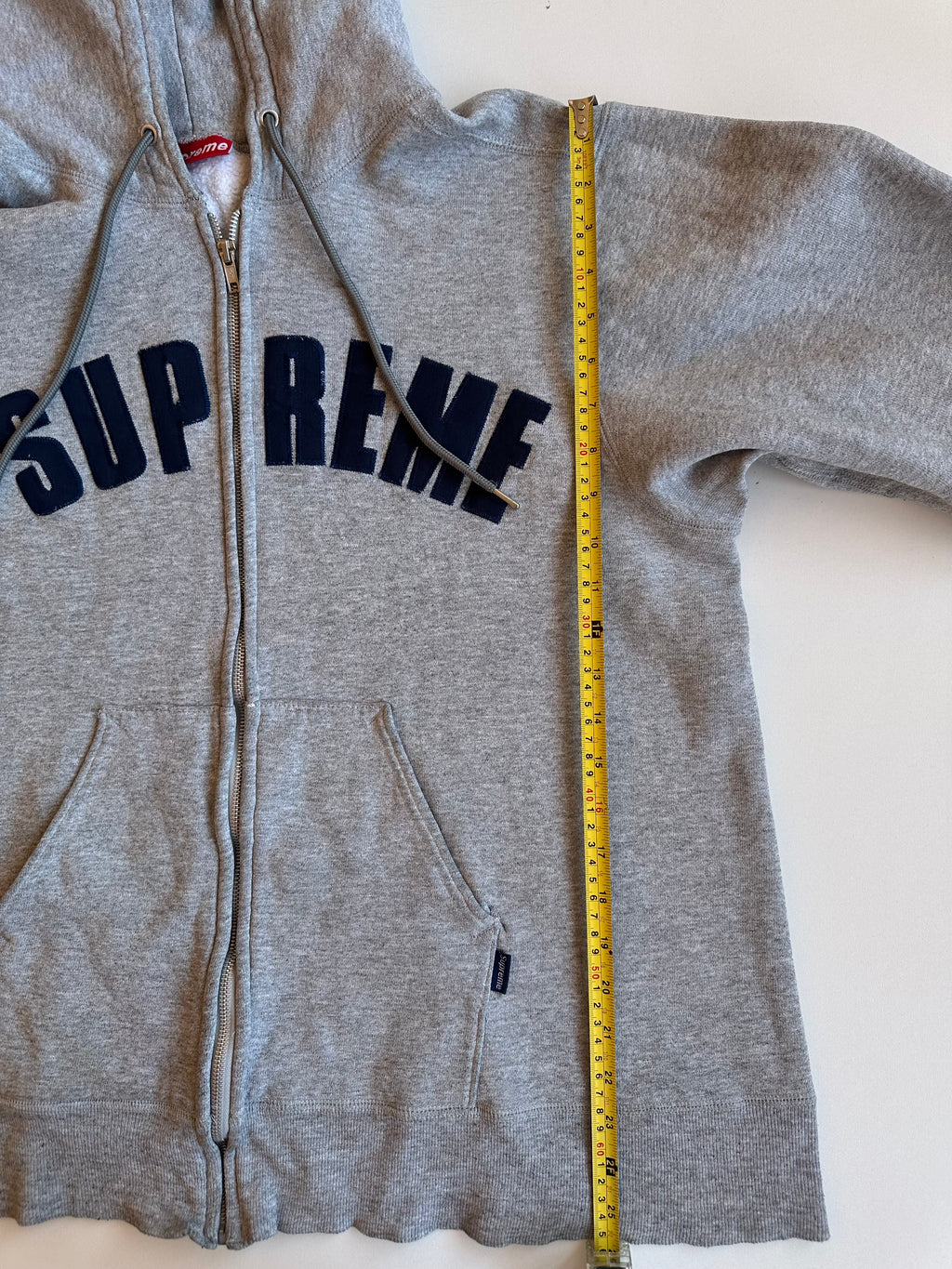 Supreme Arc Logo Zip Up Hoodie Heather Grey – 2001