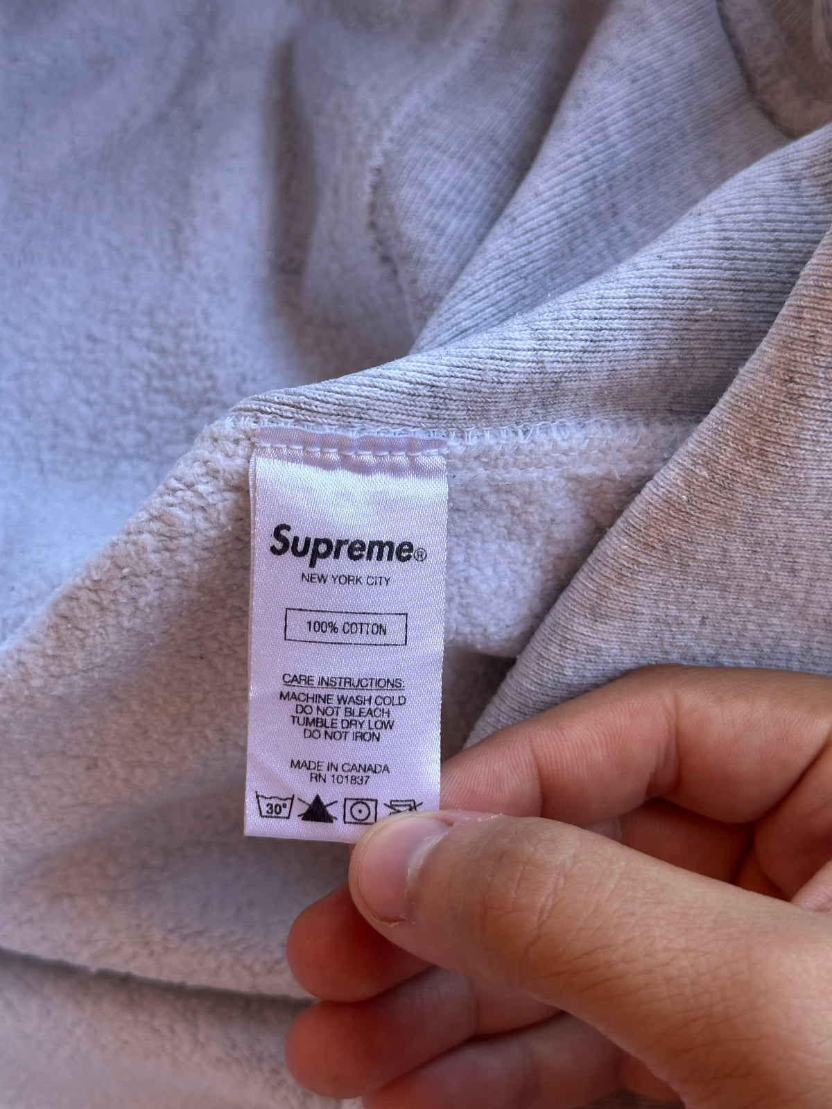 Supreme Gradient Sleeve Hooded Sweatshirt Ash Grey – FW18