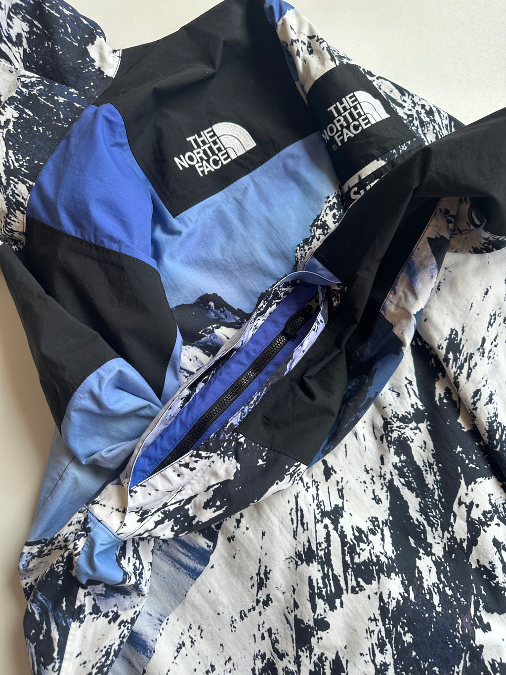 Supreme x The North Face SS17 Mountain Parka Jacket