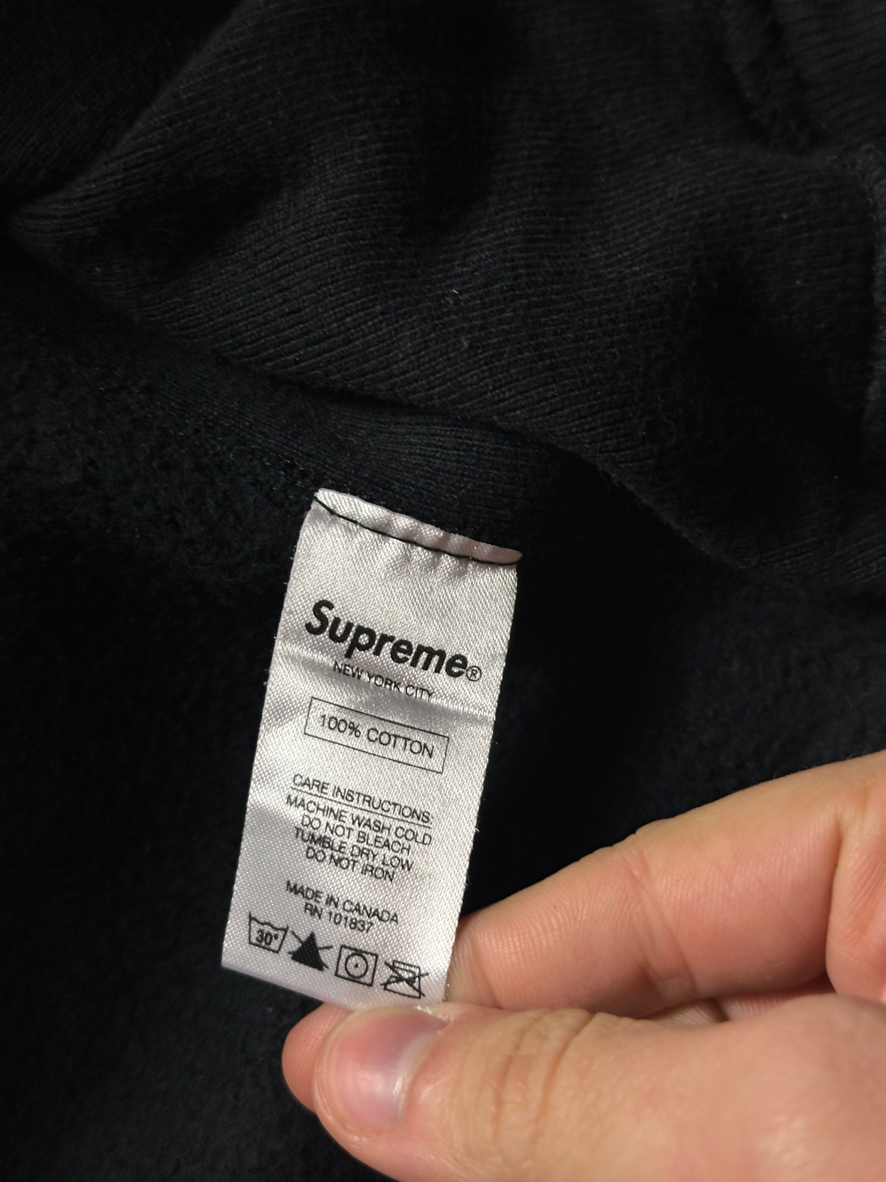 Supreme Hoodie
