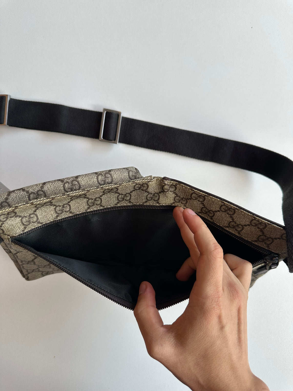 Gucci Vintage GG Monogram Belt Bag – Beige / Brown